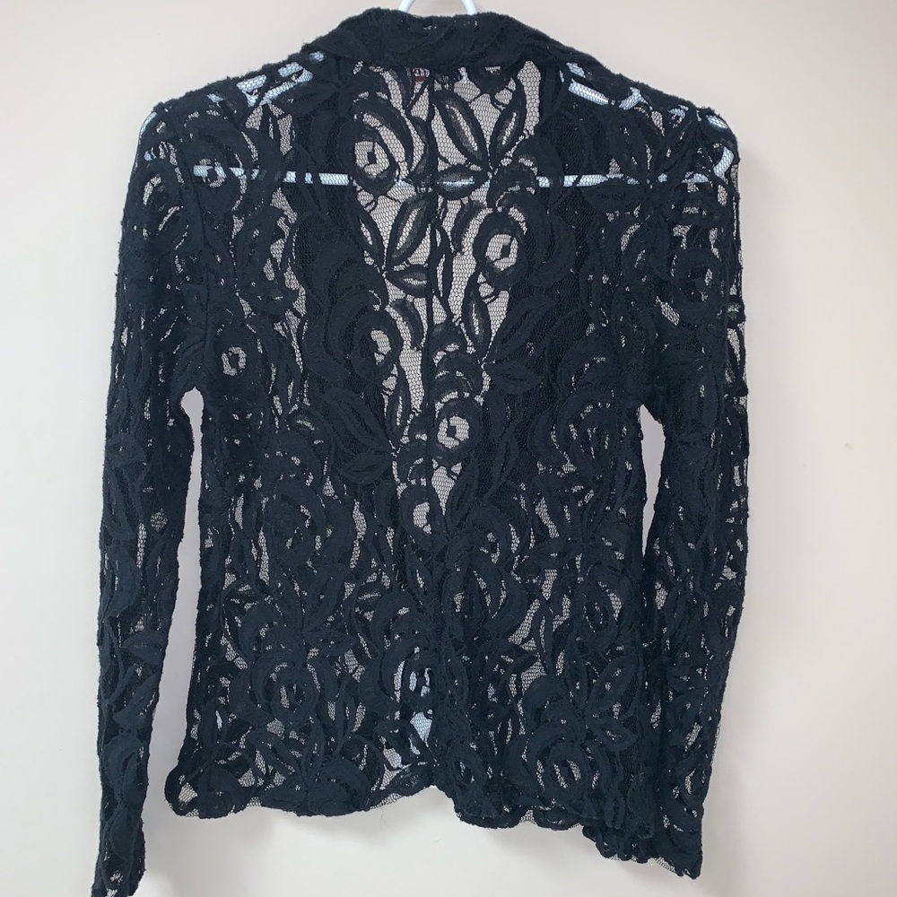 Lace Cover* - Picture 4 of 7